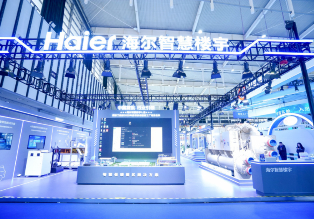 硬核亮相2025世界智能制造大会！新时达双工作站秀出“生态+技术”协同力