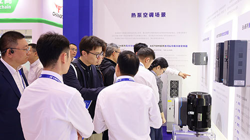 技术为锚，智驱冷暖｜新时达闪耀 2025 中国制冷展